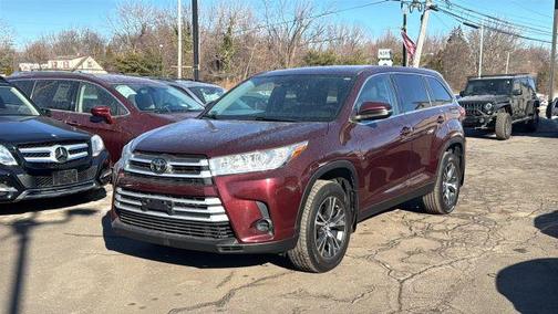 2019 Toyota Highlander LE
