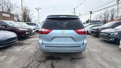 2016 Toyota Sienna Limited Premium