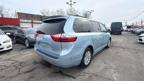 2016 Toyota Sienna Limited Premium