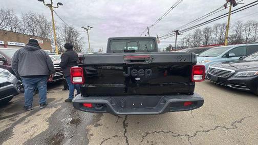 2021 Jeep Gladiator Sport