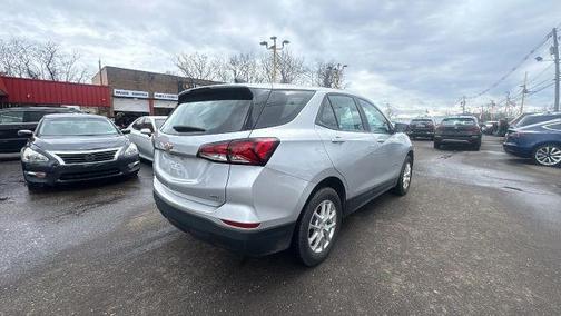 2022 Chevrolet Equinox LS