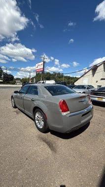 2018 Chrysler 300 Touring
