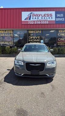 2018 Chrysler 300 Touring