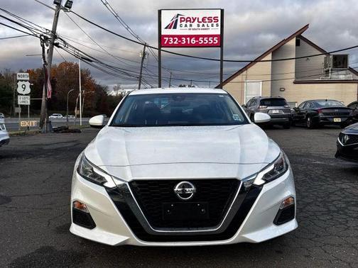 2022 Nissan Altima 2.5 SV