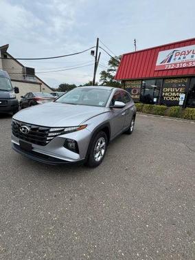 2022 Hyundai TUCSON SE