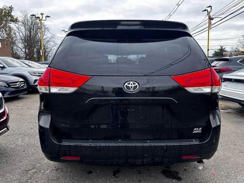 2013 Toyota Sienna XLE