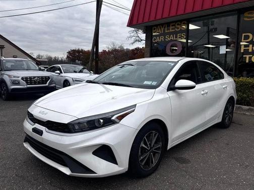 2022 Kia Forte LXS