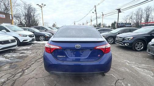 2015 Toyota Corolla S Plus