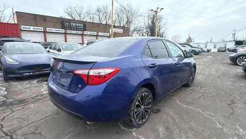 2015 Toyota Corolla S Plus