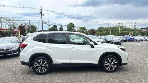 Crystal White Pearl 2021 Subaru Forester Limited
