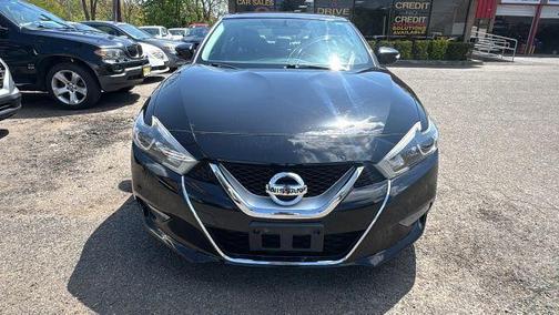 Black 2017 Nissan Maxima 3.5 SL