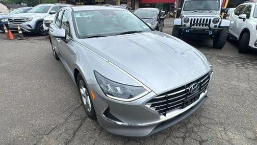 2021 Hyundai SONATA SE