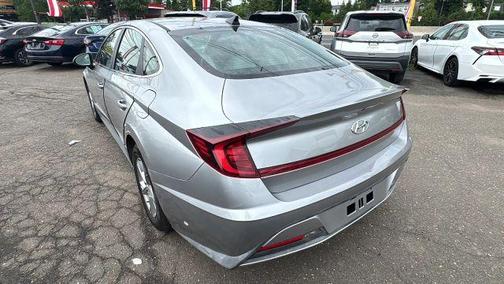 2021 Hyundai SONATA SE
