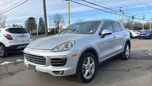 2016 Porsche Cayenne Base