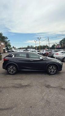 2018 INFINITI QX30 Premium