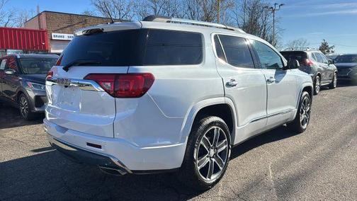 2019 GMC Acadia Denali