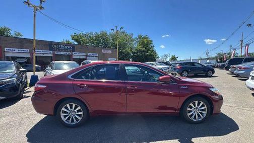 2017 Toyota Camry Hybrid SE