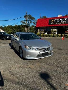 2014 Lexus ES 300h Base