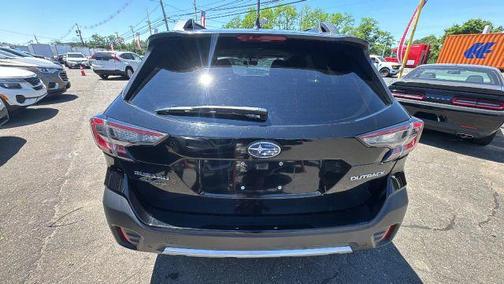 Crystal Black Silica 2021 Subaru Outback Limited