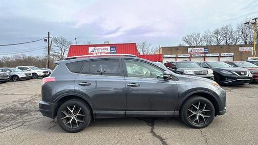 2016 Toyota RAV4 SE