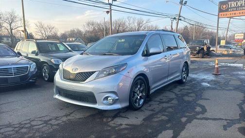 2016 Toyota Sienna SE