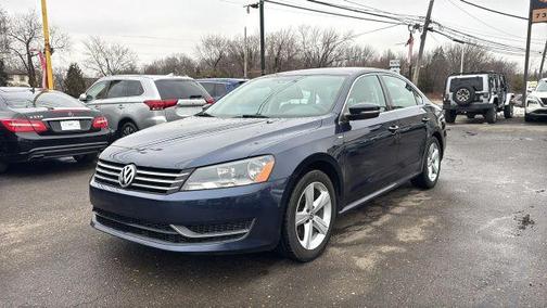 2014 Volkswagen Passat 1.8T Wolfsburg Edition