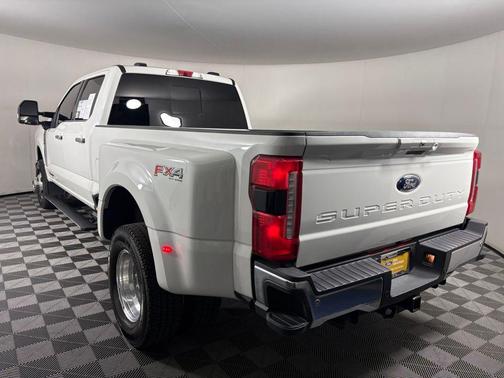 2025 Ford F-350 Lariat