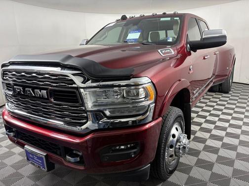 2020 RAM 3500 Limited Crew Cab 4x4 8' Box