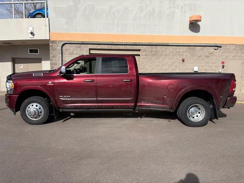 2020 RAM 3500 Limited Crew Cab 4x4 8' Box