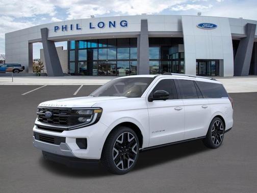 Star White Metallic Tri-Coat 2026 Ford Expedition Max Platinum