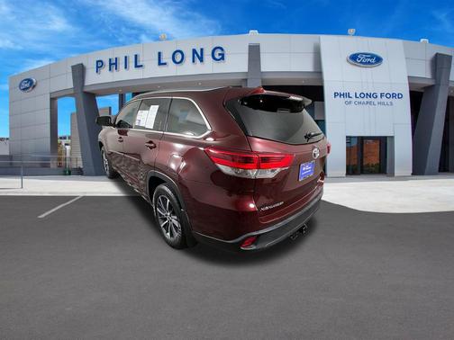 Ooh La La Rouge Mica 2018 Toyota Highlander XLE