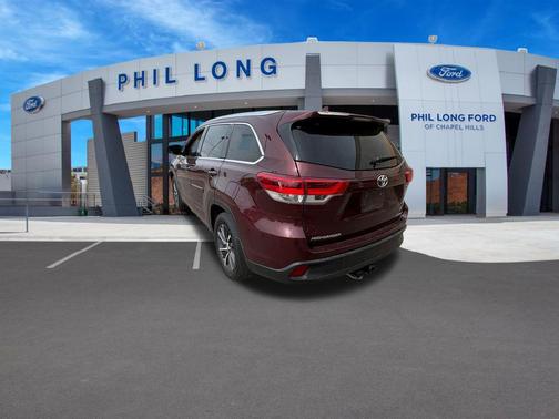 Ooh La La Rouge Mica 2018 Toyota Highlander XLE