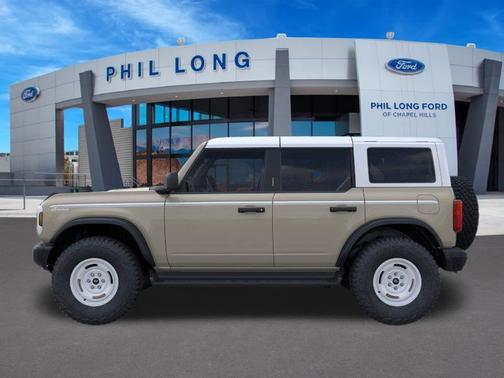 Desert Sand 2026 Ford Bronco Heritage Edition
