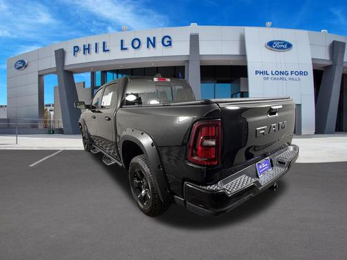 Diamond Black Crystal Pearlcoat 2025 RAM 1500 Tradesman