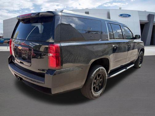 Black 2018 Chevrolet Suburban LT