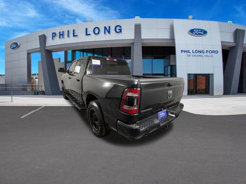 Diamond Black Crystal Pearlcoat 2019 RAM 1500 Big Horn
