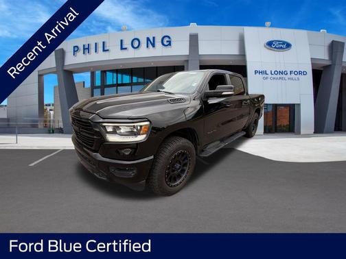 Diamond Black Crystal Pearlcoat 2019 RAM 1500 Big Horn