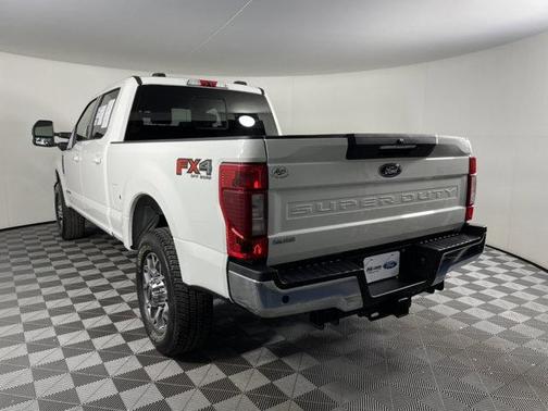 Photo 5 of 45 of 2022 Ford F-250 Lariat