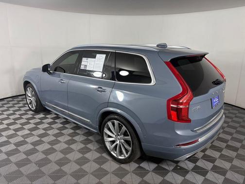 2020 Volvo XC90 Hybrid T8 Inscription 6 Passenger