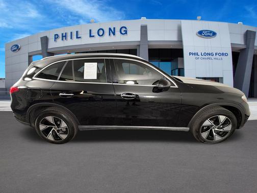 Black 2024 Mercedes-Benz GLC 300 4MATIC