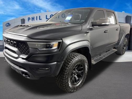 Diamond Black Crystal Pearlcoat 2021 RAM 1500 TRX