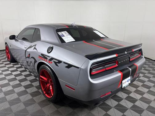 2015 Dodge Challenger SRT Hellcat