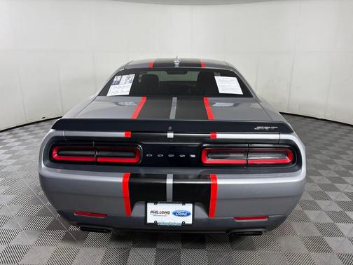 2015 Dodge Challenger SRT Hellcat