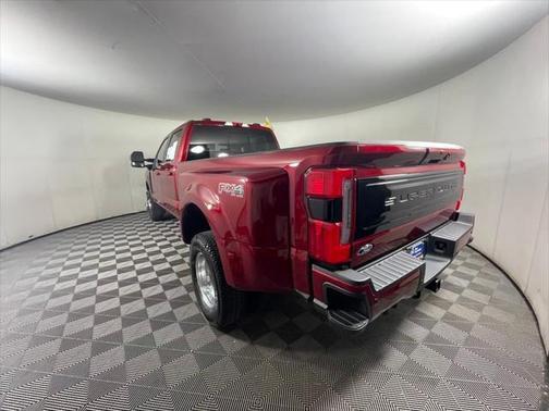 2025 Ford F-350 Platinum