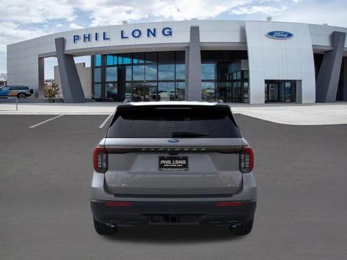 CARBONIZED GRAY METALLIC 2026 Ford Explorer Active w/200A Pkg