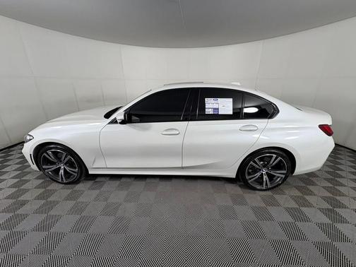 2023 BMW 330 xDrive