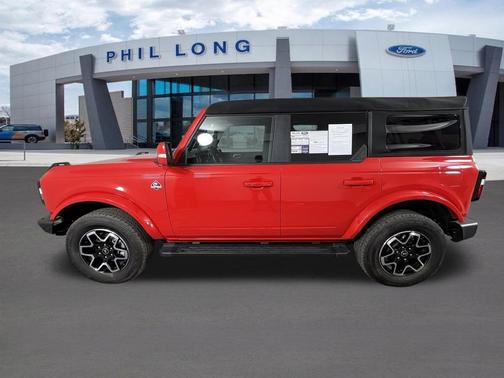 RACE RED 2023 Ford Bronco Outer Banks