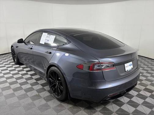2021 Tesla Model S Plaid