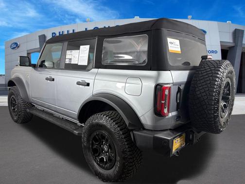 ICONIC SILVER METALLIC 2023 Ford Bronco Wildtrak