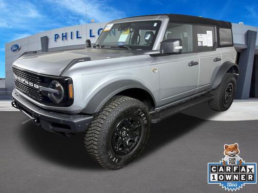 ICONIC SILVER METALLIC 2023 Ford Bronco Wildtrak